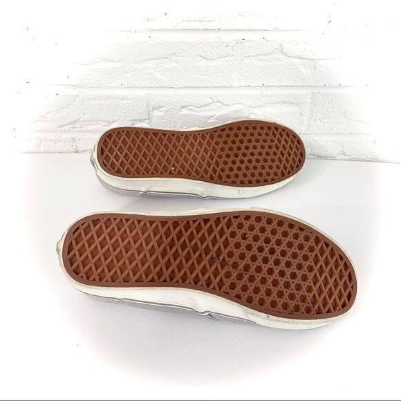 🚨4/$25 VANS Gray Lace Up Sneaker with Cork Detail Size 8.5 - Picture 6 of 6